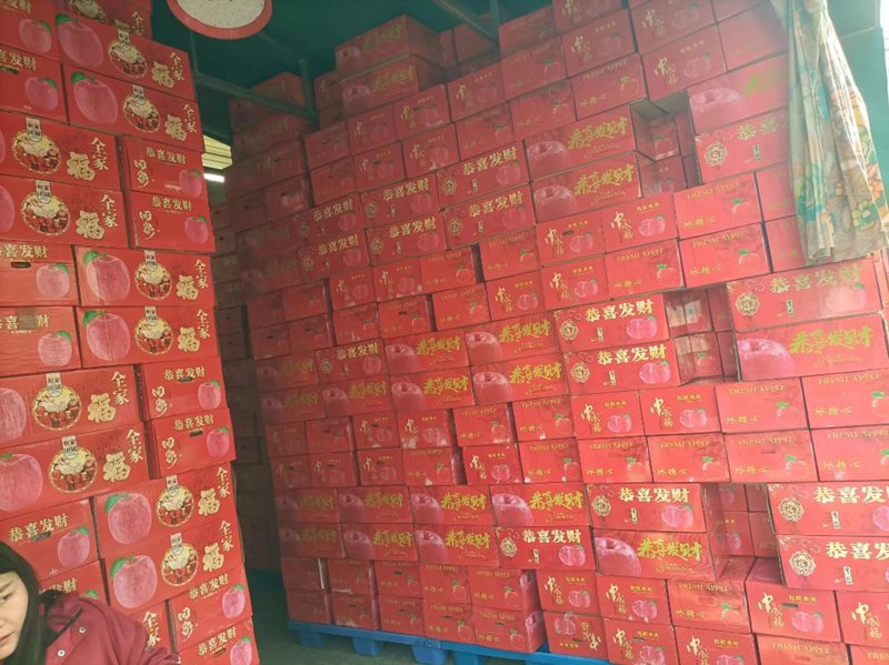杨华波：农副产品市场的繁荣使者